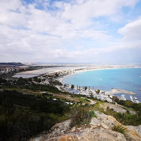 Semesterbostad Colombohouse87 Quartu SantʼElena